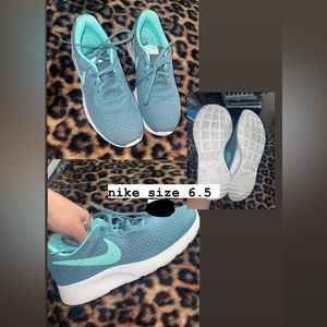 nike sneakers size 6.5